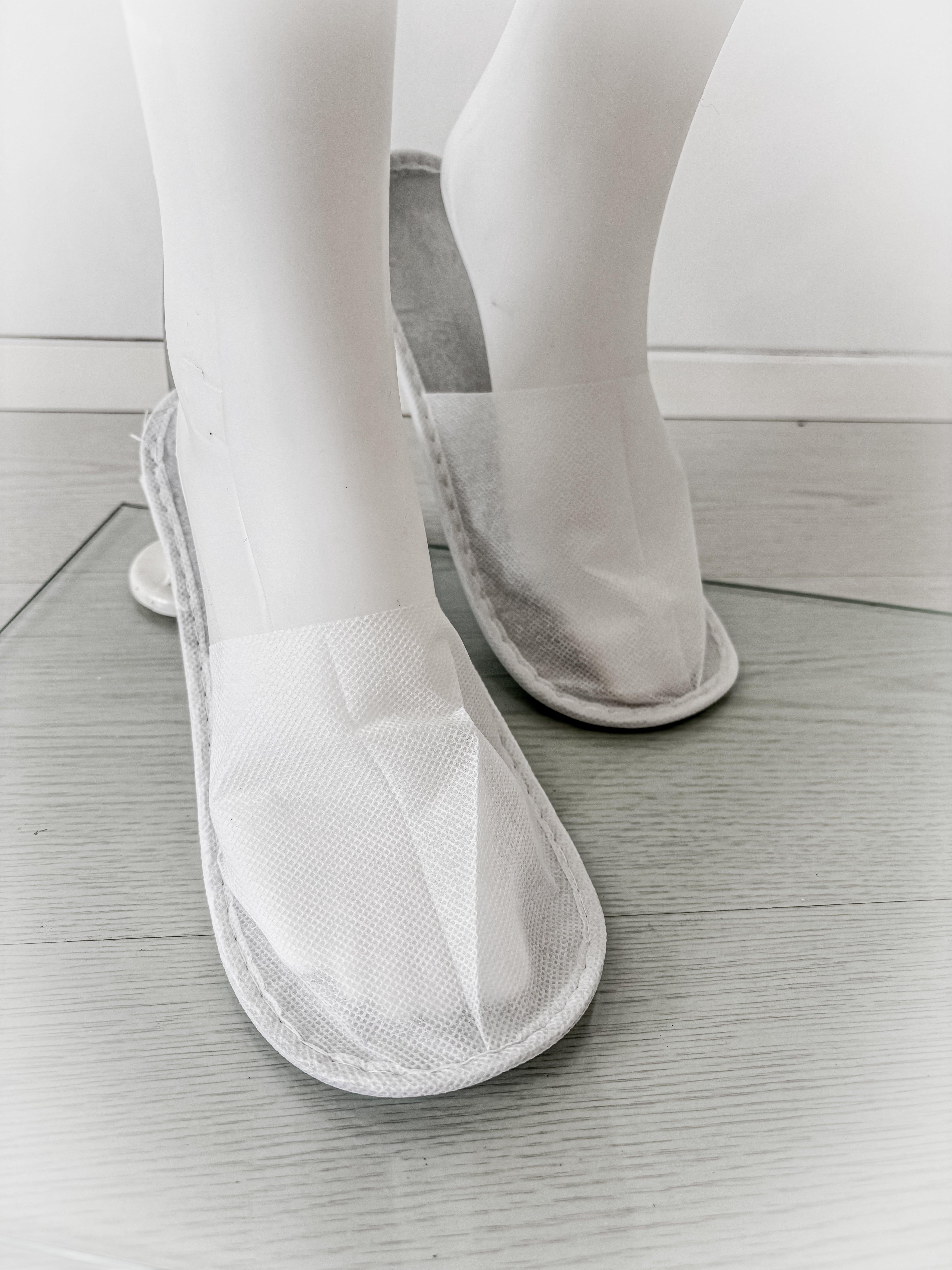 Chinelos Descartáveis Fechados PP Branco - 50 pares